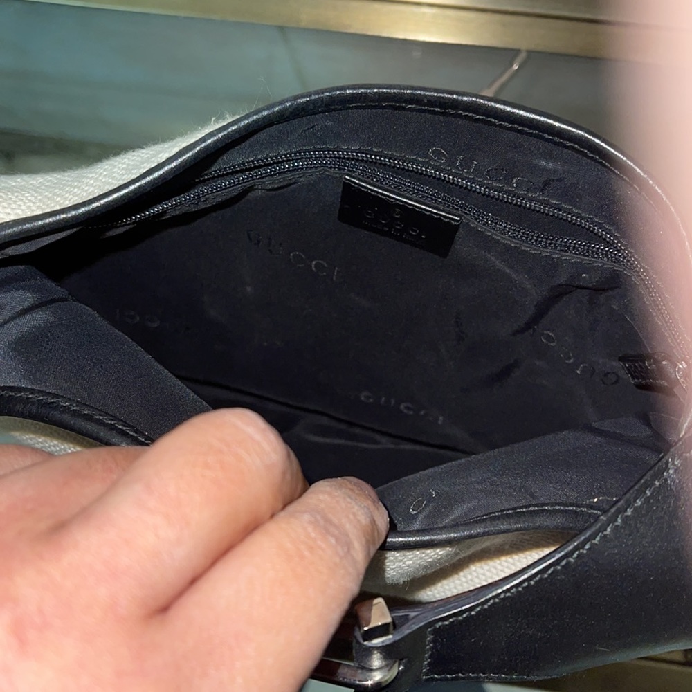 Gucci Jackie Shoulder Bag In Black/Cream - Picture 4 of 12